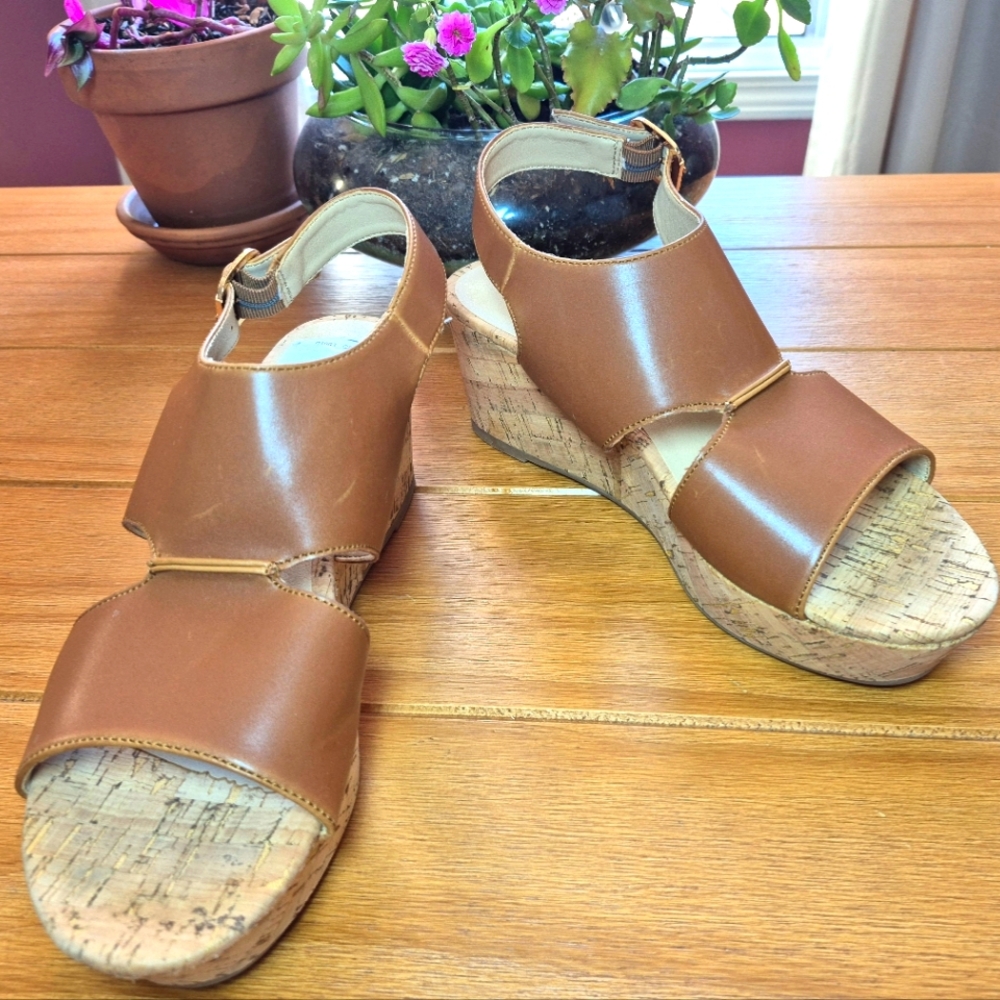 Nautica Wedge Sandals -‎ Size 8.5 - Picture 2 of 6